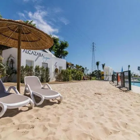 Alcazaba Lagoon Apartment *
