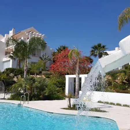 Alcazaba Lagoon * Estepona